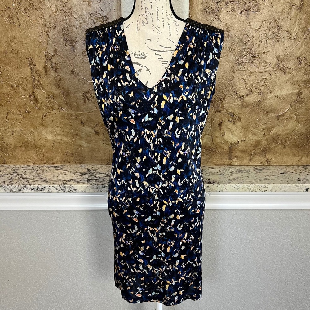 Saloni Dress Sz 6 Blue Abstract Print V-Neck Sleeveless Stud Shoulder Cocktail